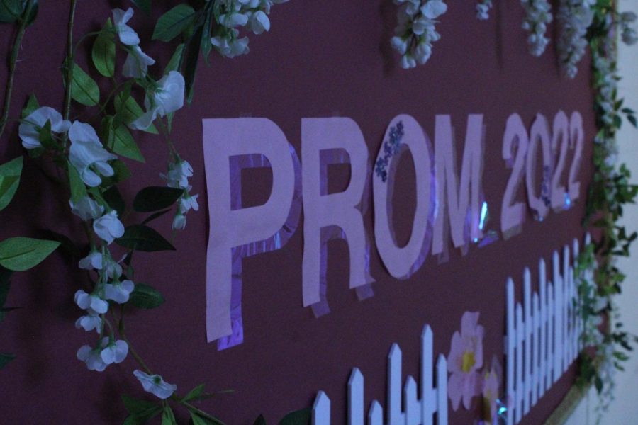 Prom+Com