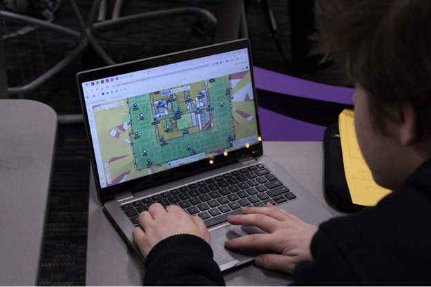 Aleksander Janakovich uses Unified Design Center to map his network plans.