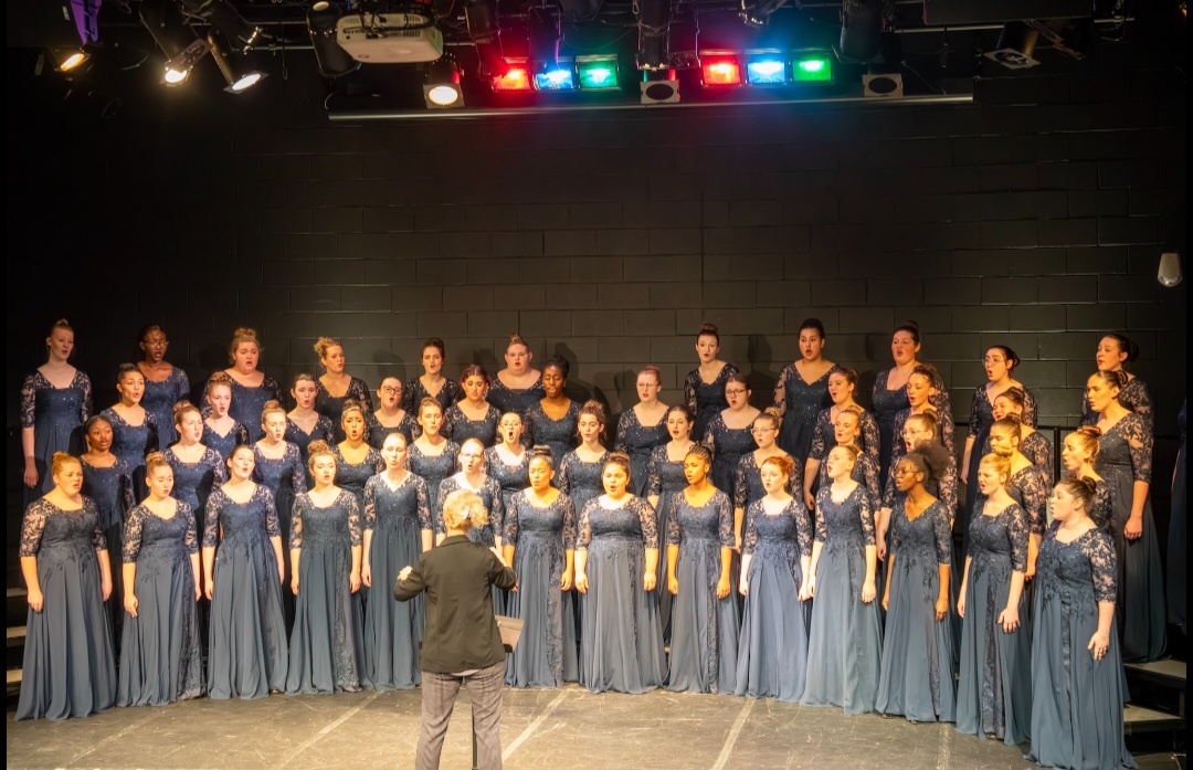 Bel Canto students singing during a concert.