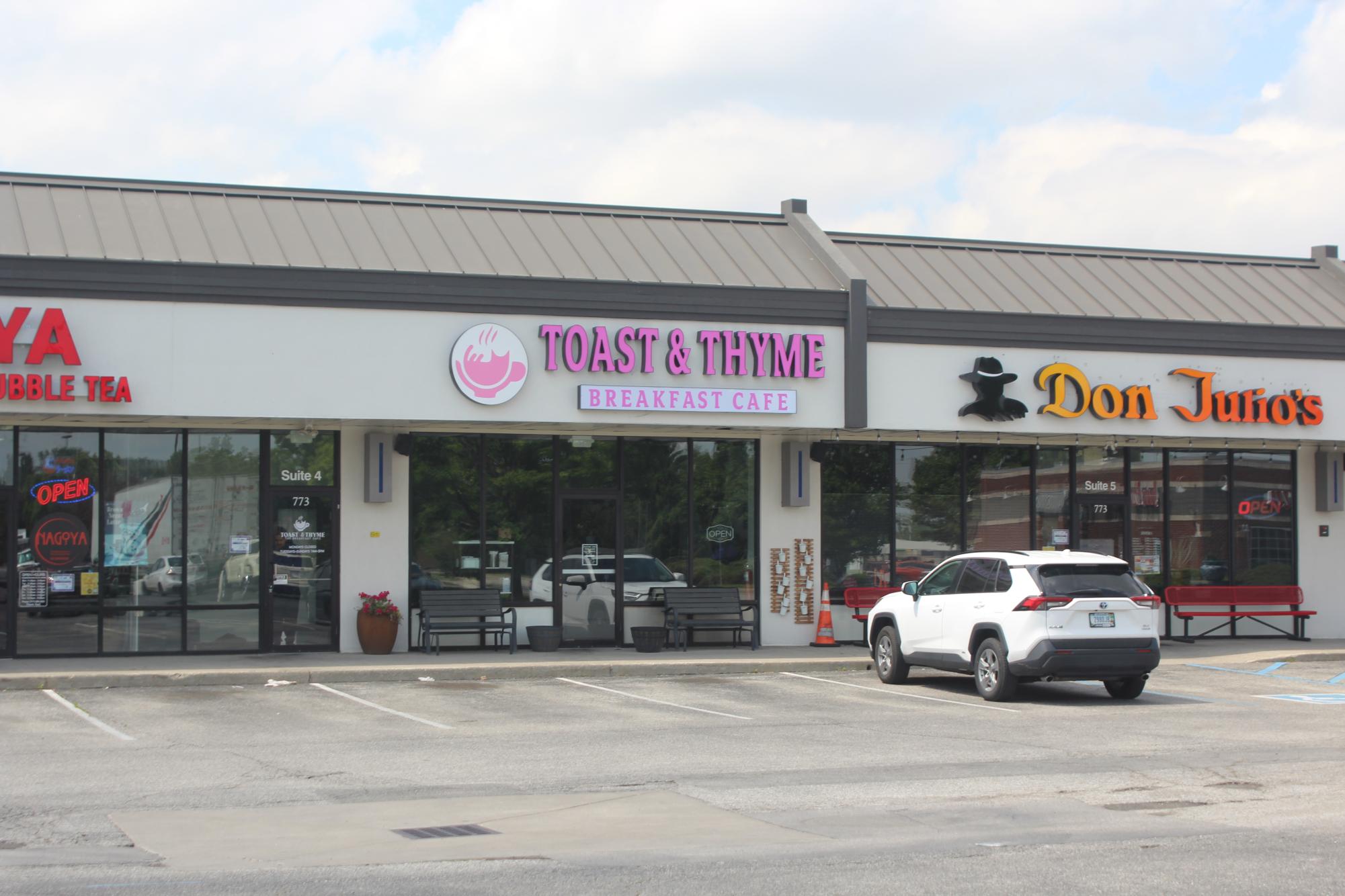 Toast and Thyme Café is located at 773 E. Main St., Suite 4, Brownsburg, IN 46112. It is in the same strip as Don Julio's Mexican Restaurant Bar and Grill and The Locale. 